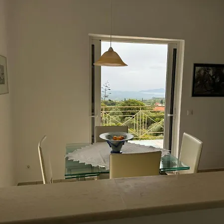 Kotroni Apartment *